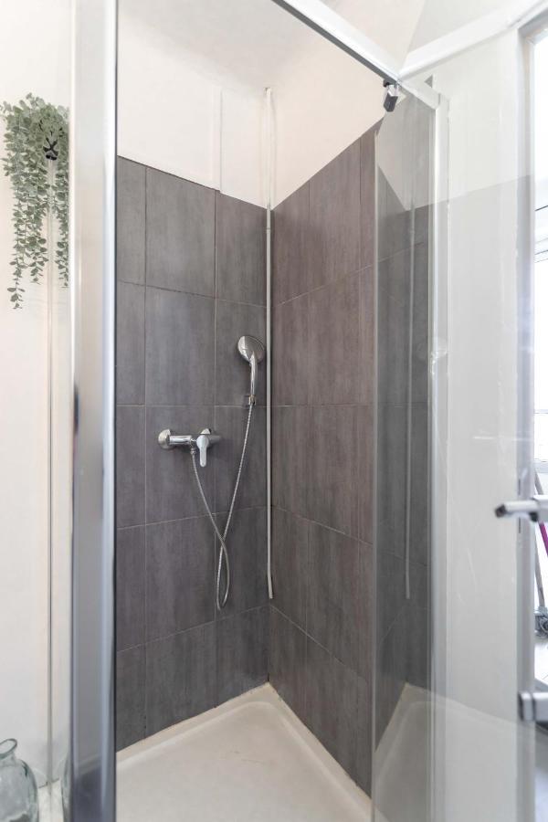 Le Rive Neuve Standing Vieux-Port - Appartement 1 Chambre 4 Pers Vue Mer Clim Marselha Exterior foto